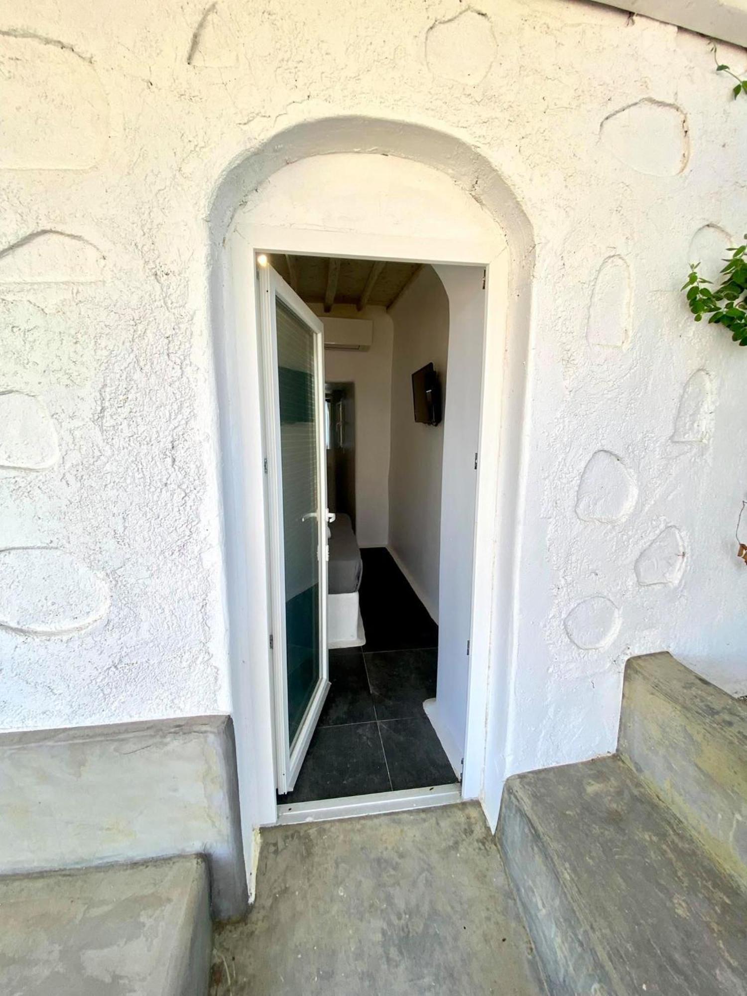 Mykonos Vibes Airport Studios And Apartments Mykonos Town 외부 사진