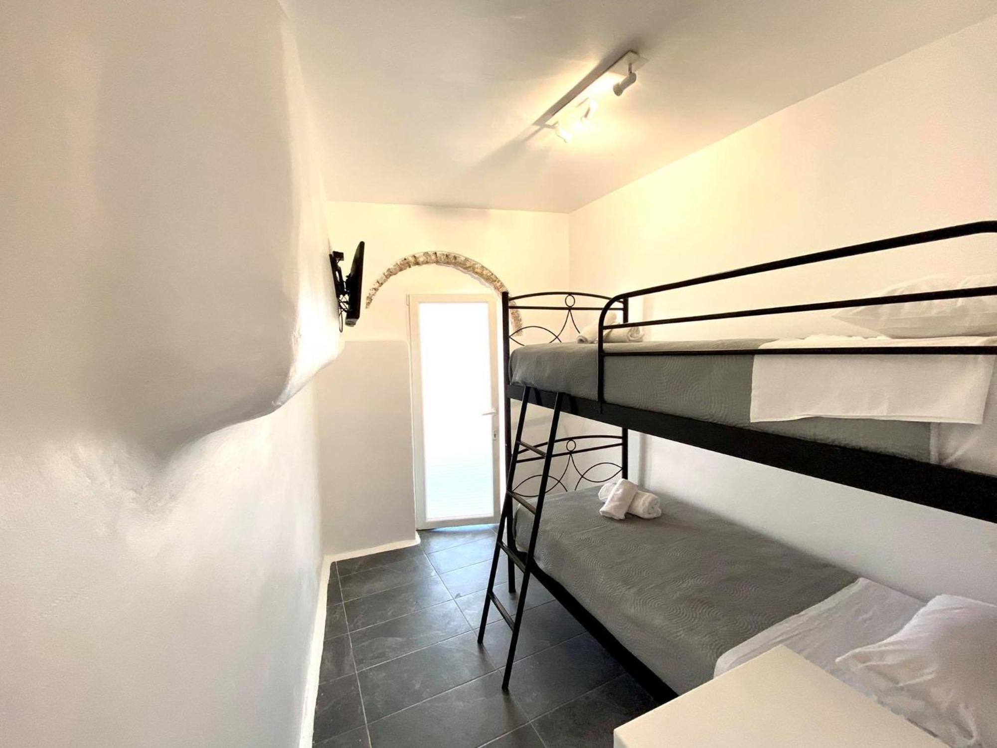 Mykonos Vibes Airport Studios And Apartments Mykonos Town 외부 사진