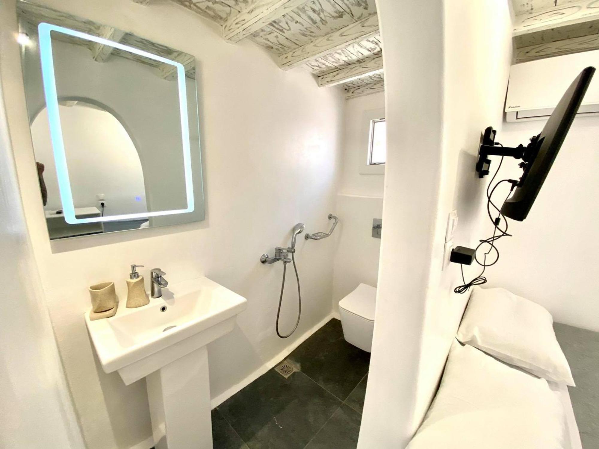 Mykonos Vibes Airport Studios And Apartments Mykonos Town 외부 사진